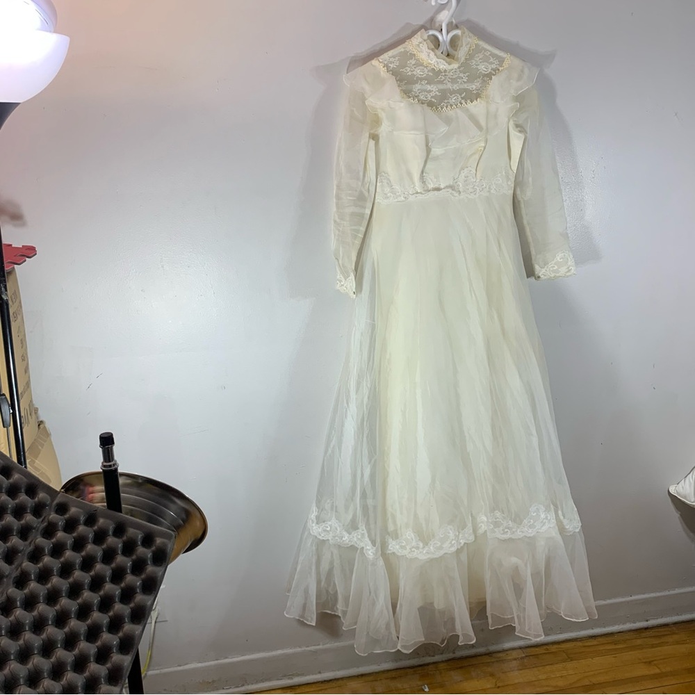 Vintage victorian wedding dress